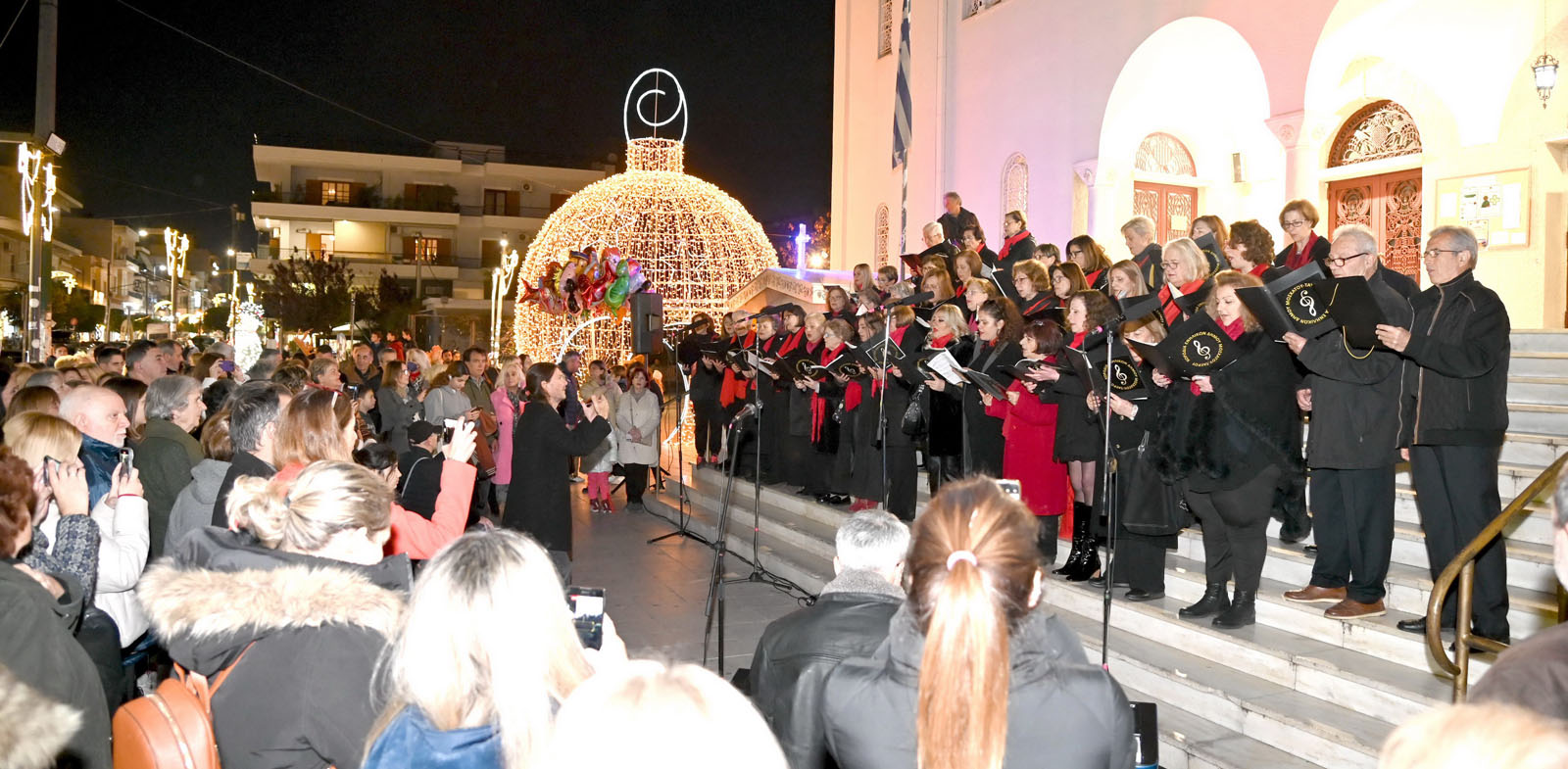 Εορταστικές εκδηλώσεις στο Δήμο Μοσχάτου-Ταύρου για τα μικρά παιδιά